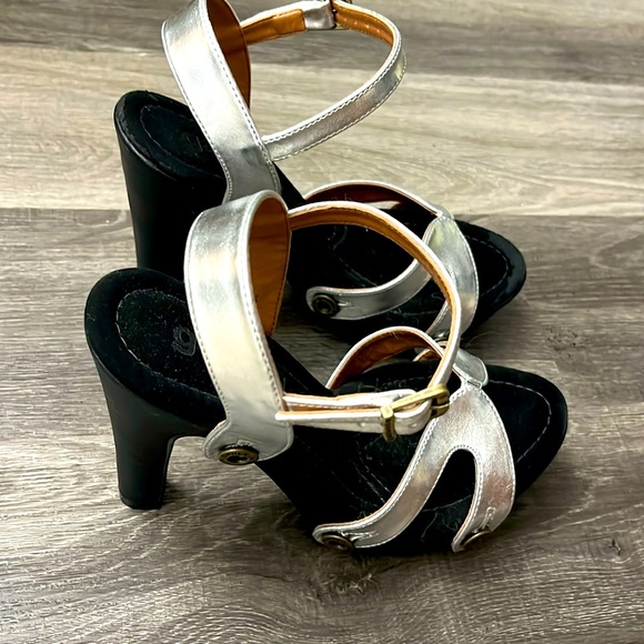 Galibelle Women’s Heels - Picture 2 of 3